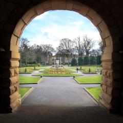 Bradford, Cartwright Hall, Lister Park