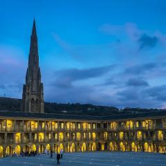 Halifax, Piece Hall