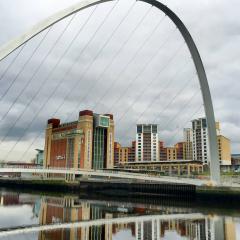 Bridges, Millenium Bridge, Newcastle, River Tyne