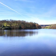 Ryburn Reservoir, Walk