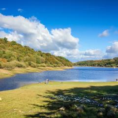 Scammonden, Walk