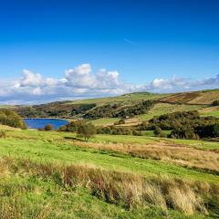 Scammonden, Walk