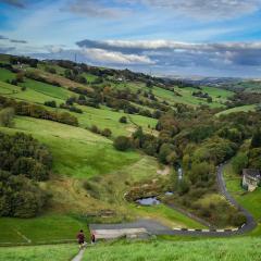 Scammonden, Walk