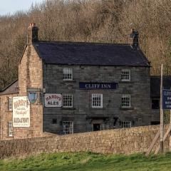 Beer, Cliff Inn, Crich, Pubs