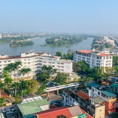 Hue, Moonlight Hotel, Perfume River