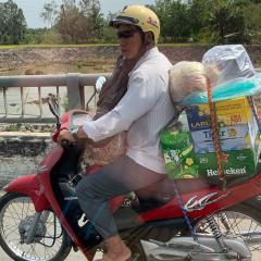 Beer, Scooter