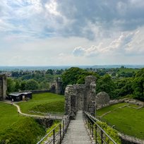 Castle, Pickering