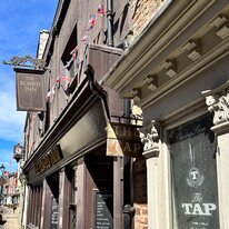 Bridlington, Pub