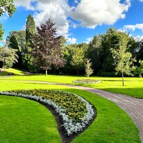 Glossop, Manor Park