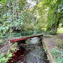 Glossop, Manor Park