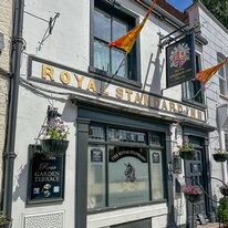 Beveley, Darleys, Pub, Royal Standard