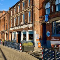 Furley & Co, Hull, Princess Dock, Pub