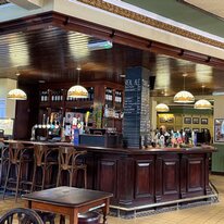 New Clarence, Pub