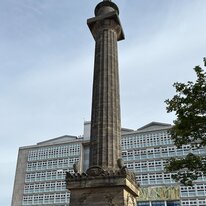 Hull, Old Town, The Wilberforce Monunent