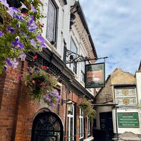 Hull, Olde White Hart, Pub
